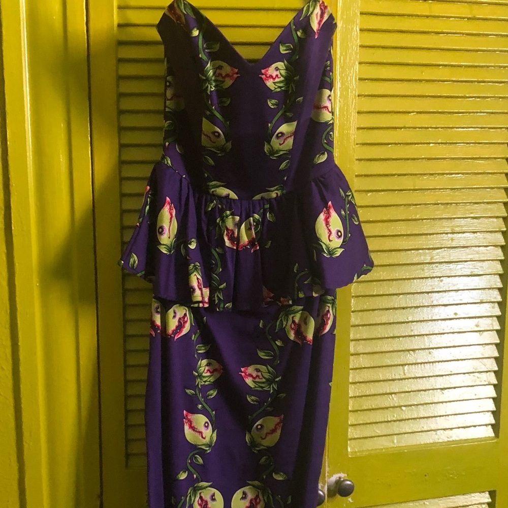 Pin Up Girl Deadly Dames Man Trap Dress Venus Fly Trap Small
